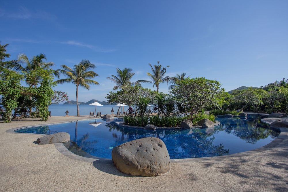 Bintang Flores Hotel 10/65