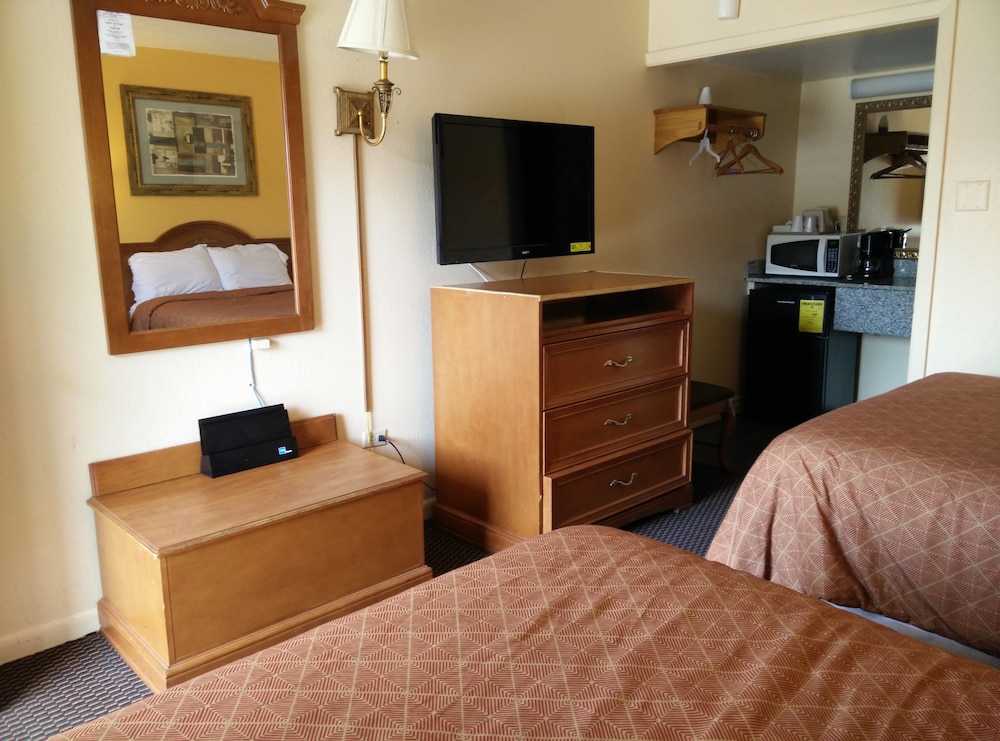 Budget Inn Jonesboro 16/32
