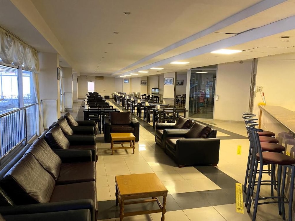 Prima Hotel 49/70