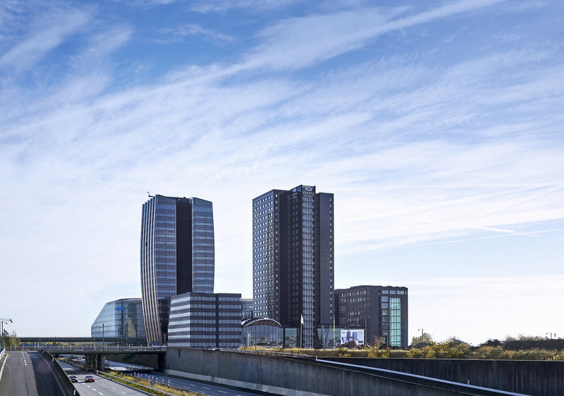 CROWNE PLAZA COPENHAGEN TOWERS 79/79