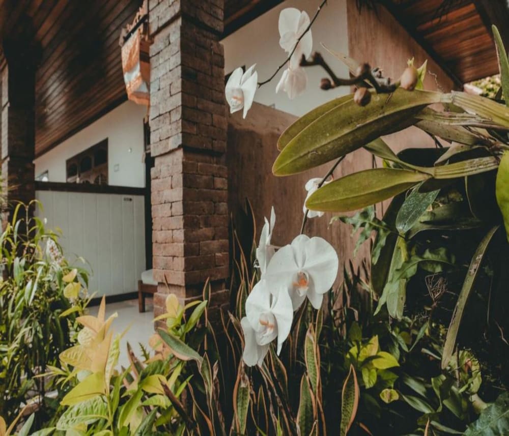 Sekar Arum Riverside Resort 43/45