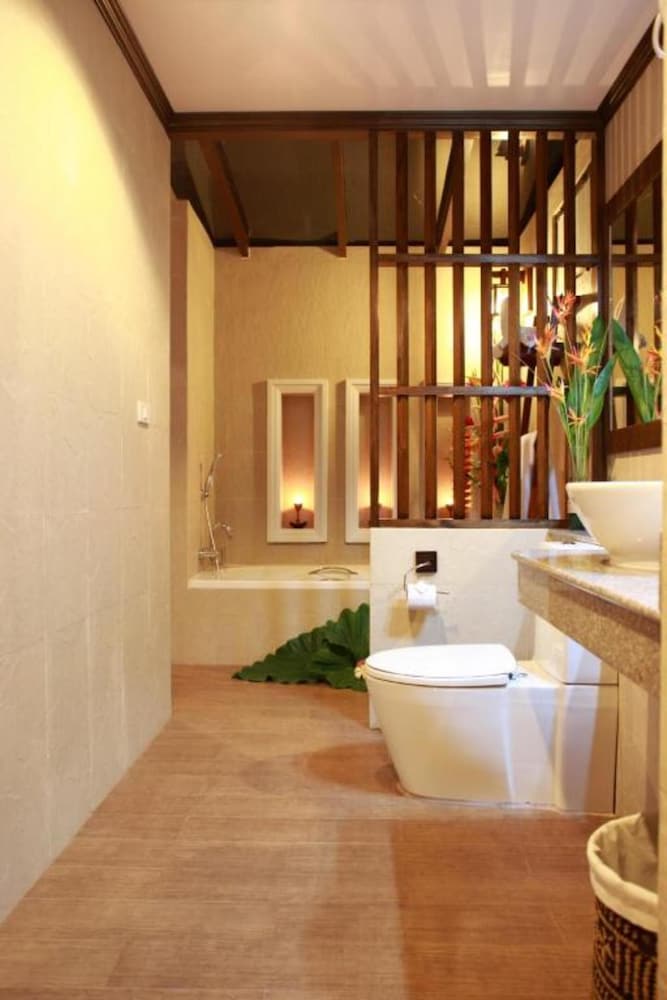 KANOK BURI RESORT 75/75