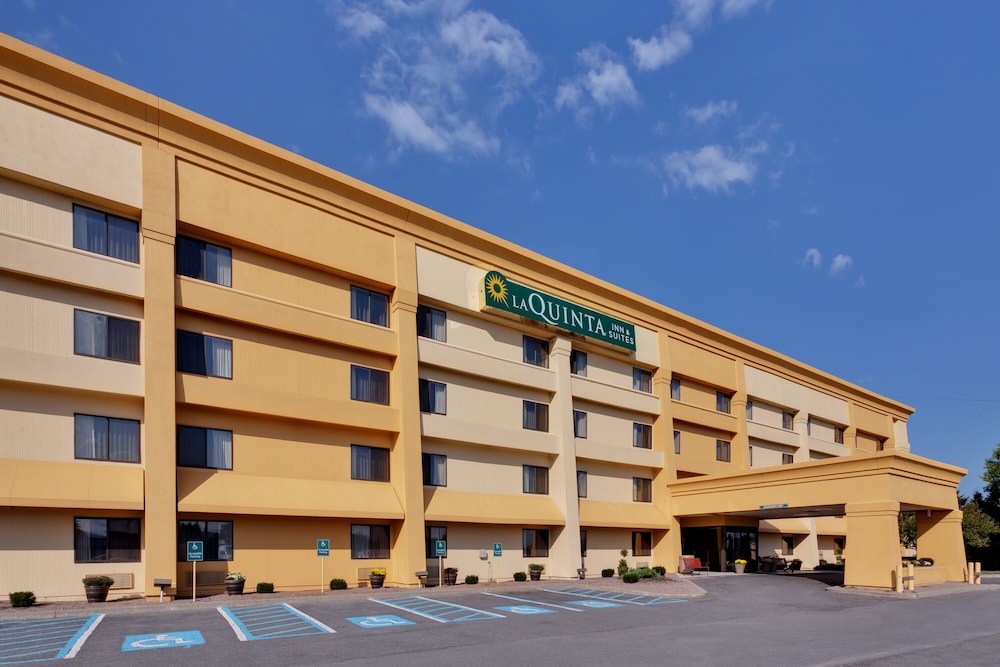 La Quinta Inn And Suites By Wyndham Plattsburgh in PLATTSBURGH - NY