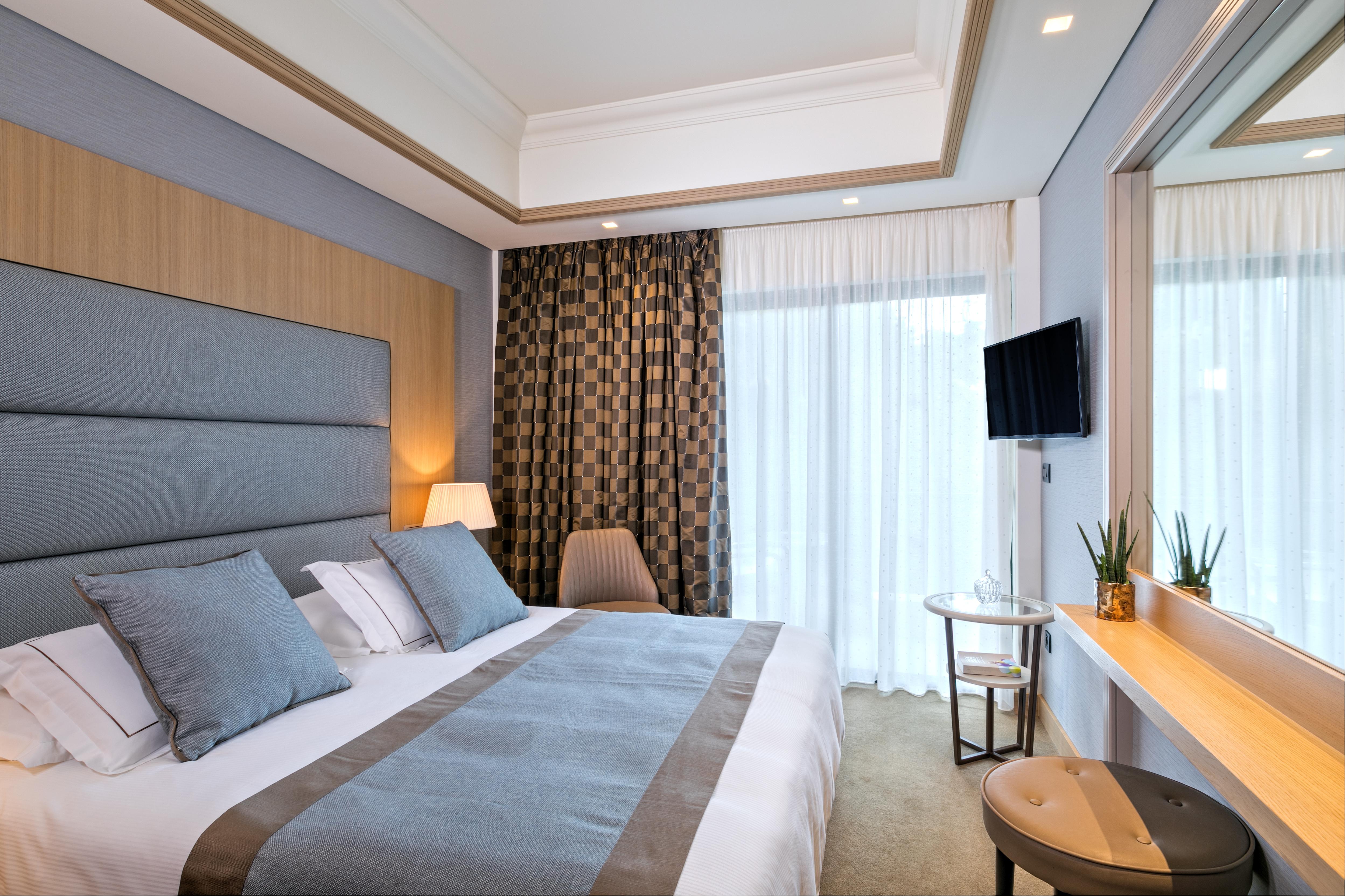 Standard, Double Bed
