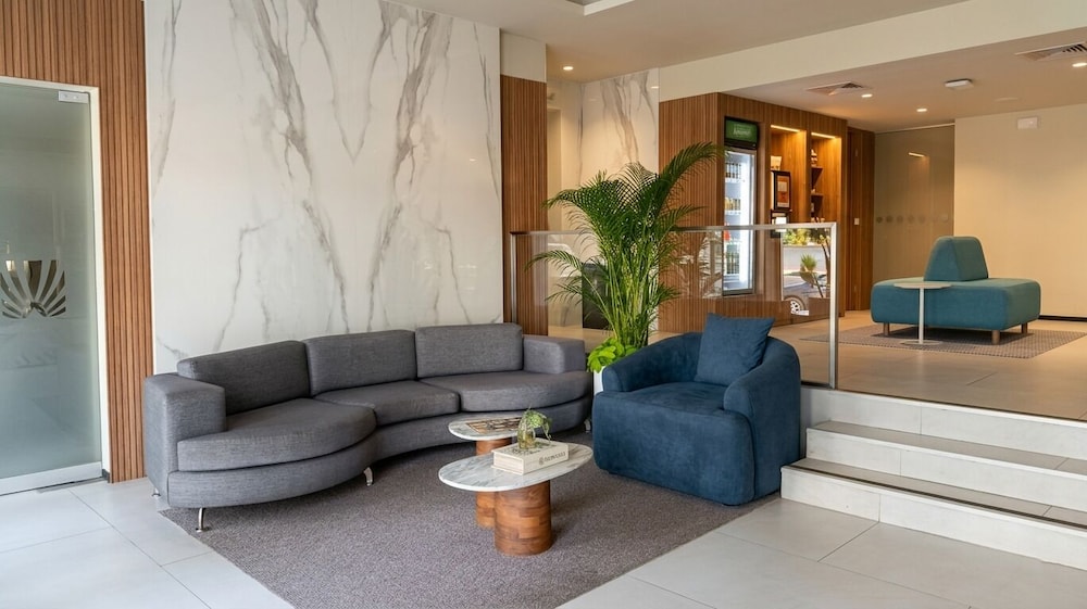 Palmetto Hotel Business San Borja 48/70