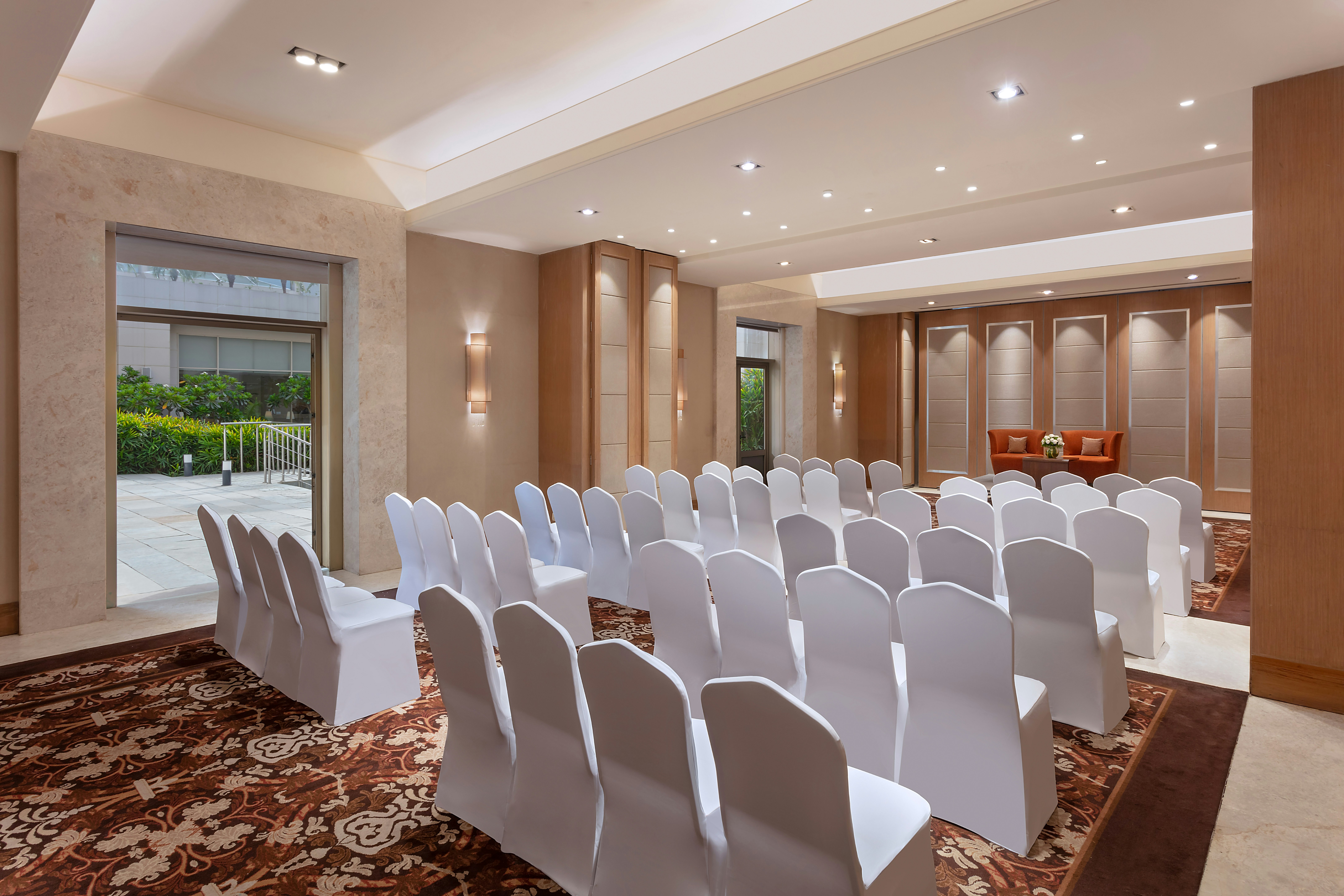 DoubleTree by Hilton Agra 54/73