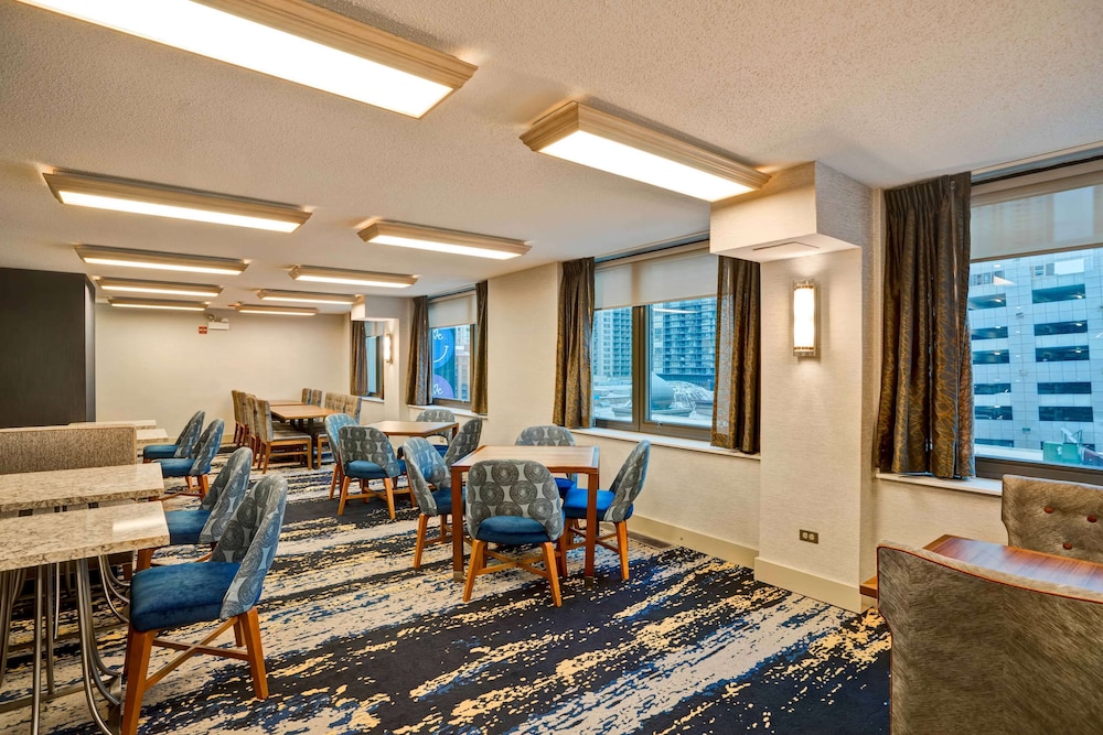 Homewood Suites by Hilton Chicago Downtown 38/51