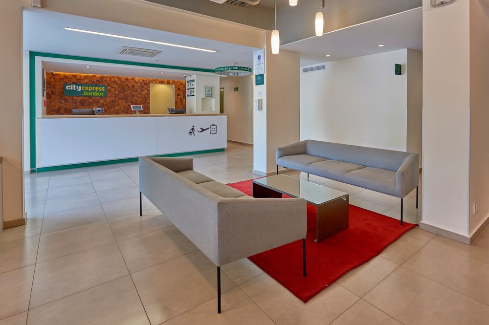 City Express Junior By Marriott Puebla Finsa 9/60