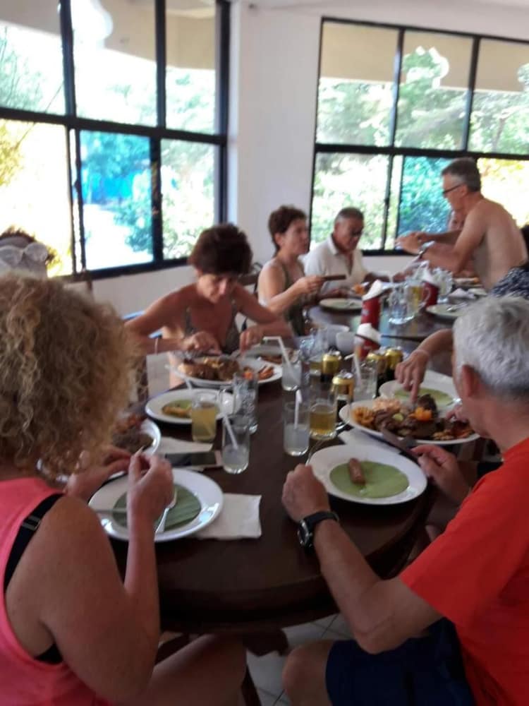 Sea View Beach Hotel 27/47