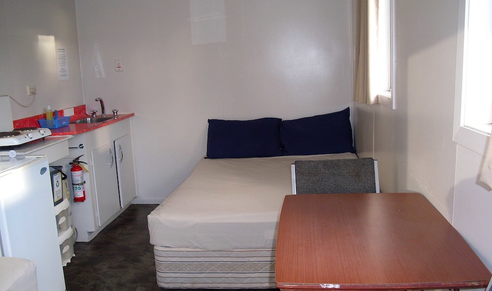 Mercury Bay Holiday Park 24/73