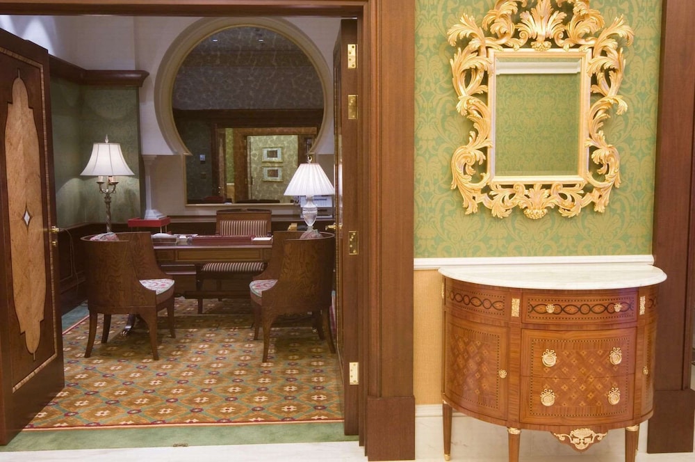 والدورف أستوريا جدة - قصر الشرق(Waldorf Astoria Jeddah - Qasr Al Sharq) 12/69