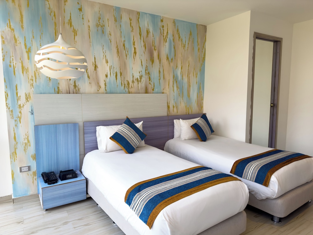 Catedral Plaza Hotel 25/73