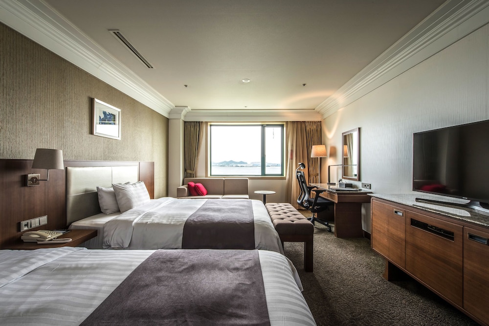 Shangria Beach Tourist Hotel 14/50