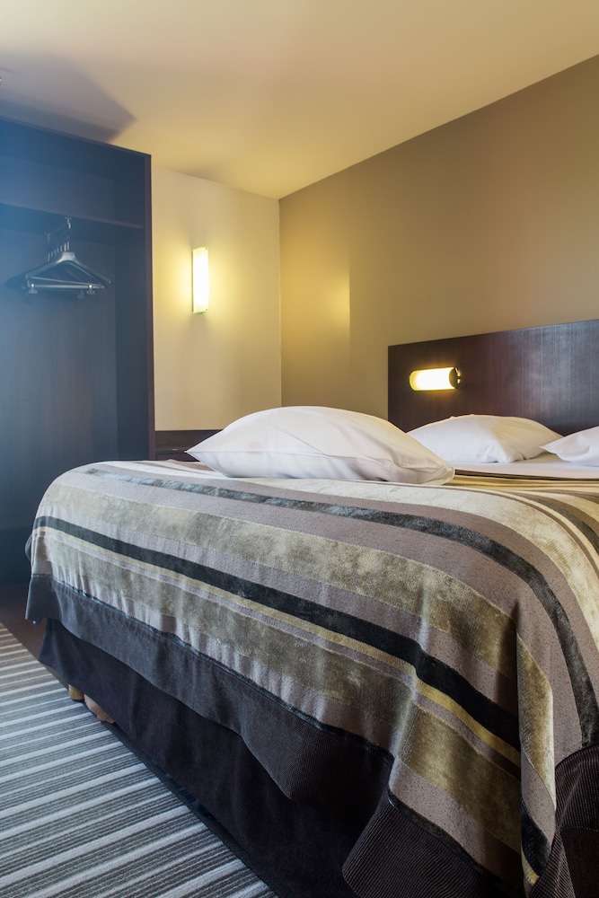 HOSTELLERIE D'AUSSOIS 3/62
