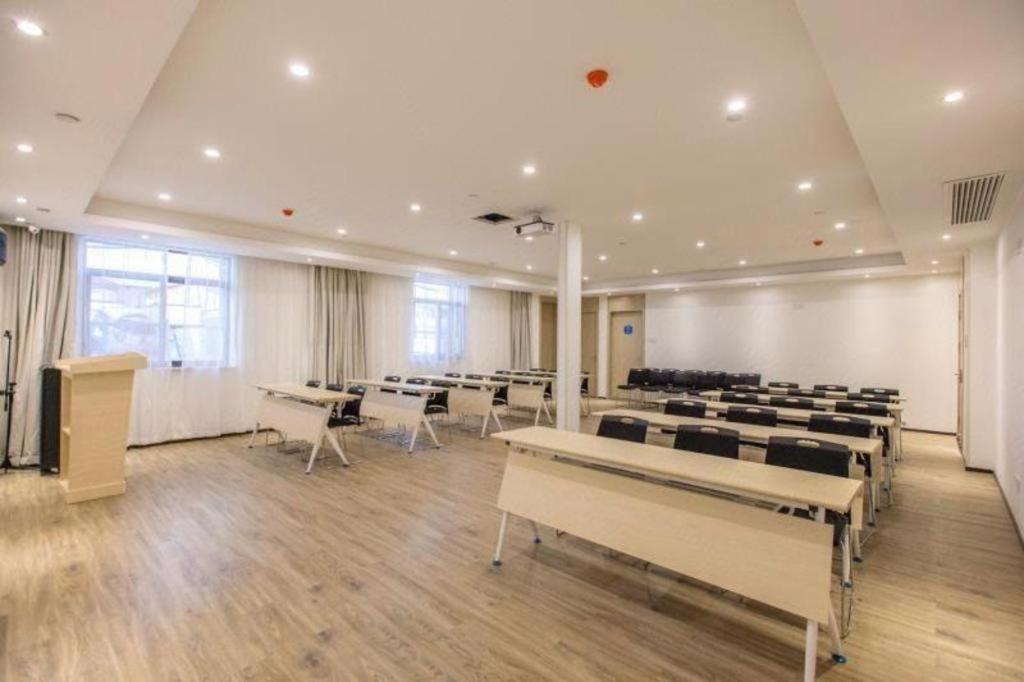 City Comfort Inn Wuhan Hankou Jiangtan 46/52
