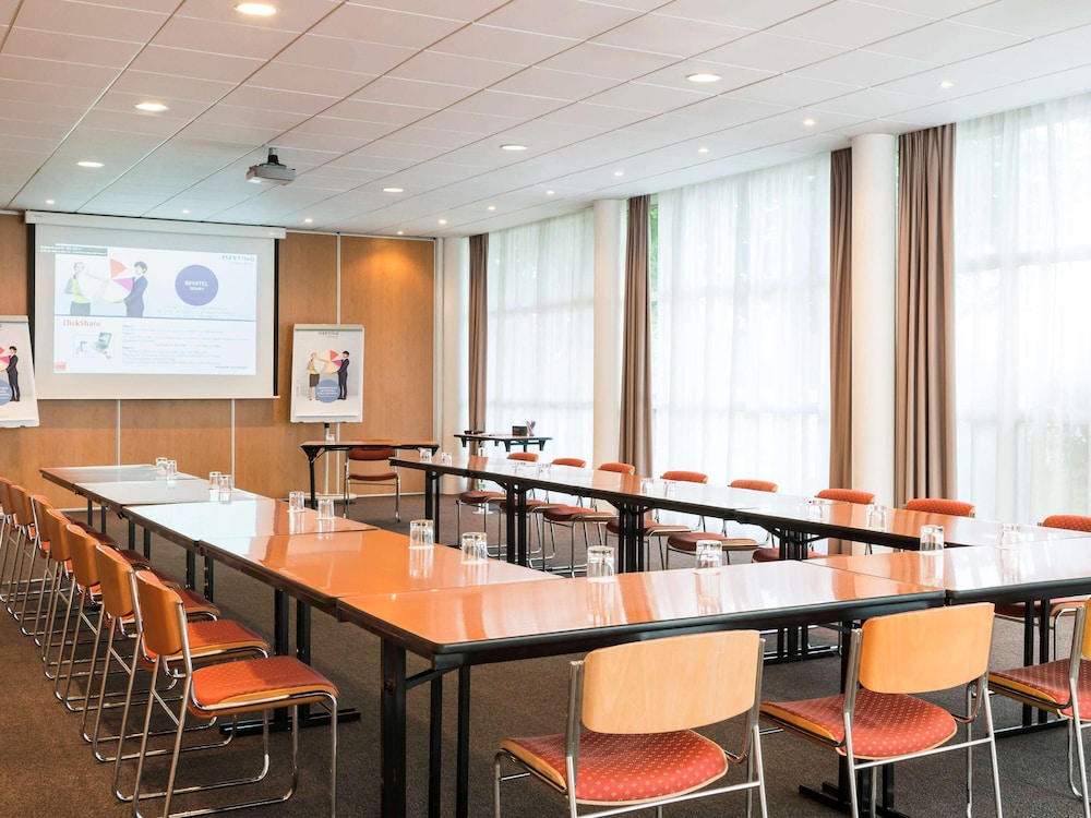 Novotel Senart Golf de Greenparc 69/77