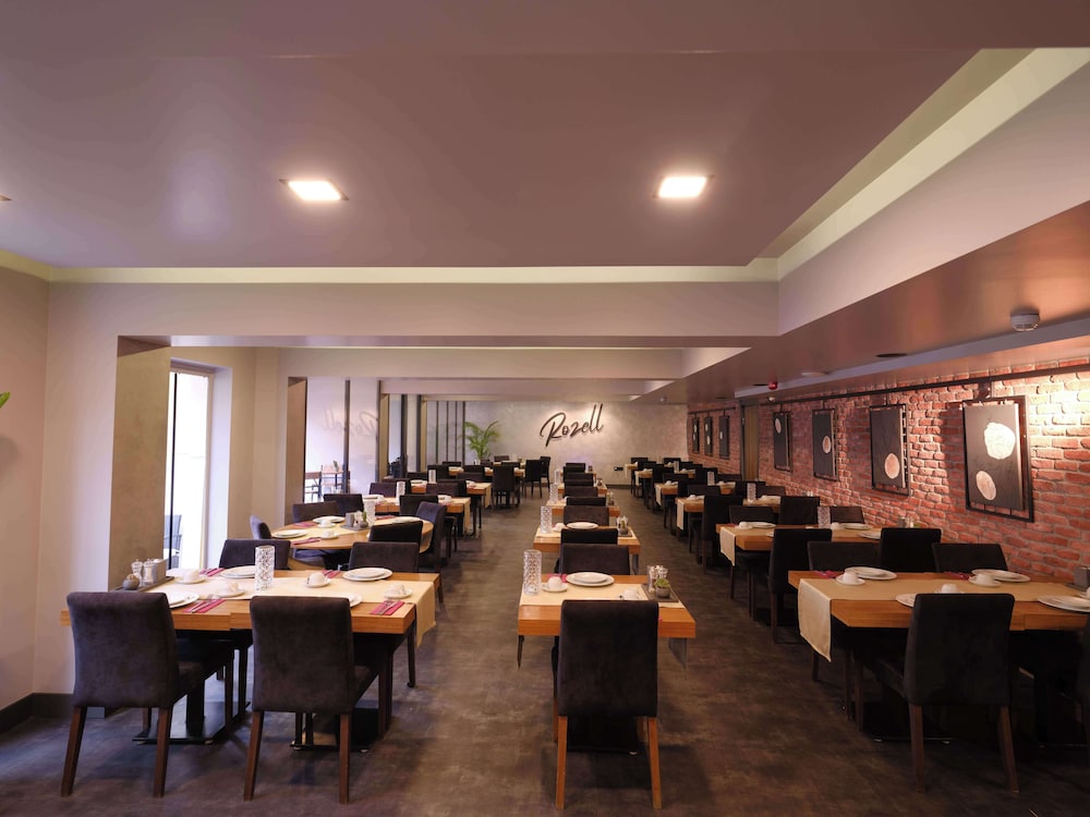 Sennacity Hotel 58/70