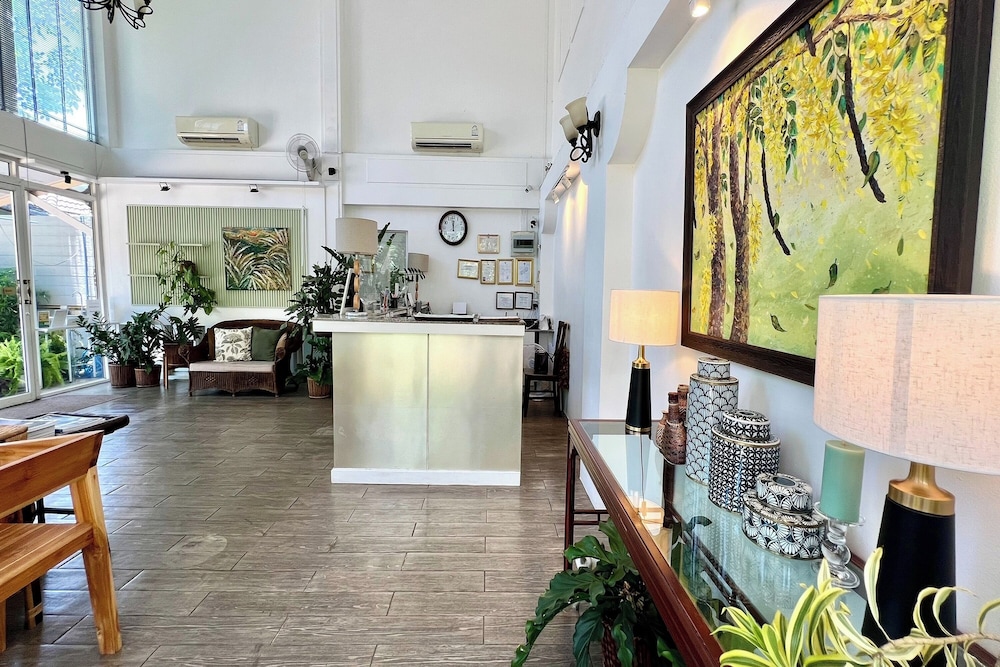 Lobby at Phuhunsa Boutique Hotel, NAN