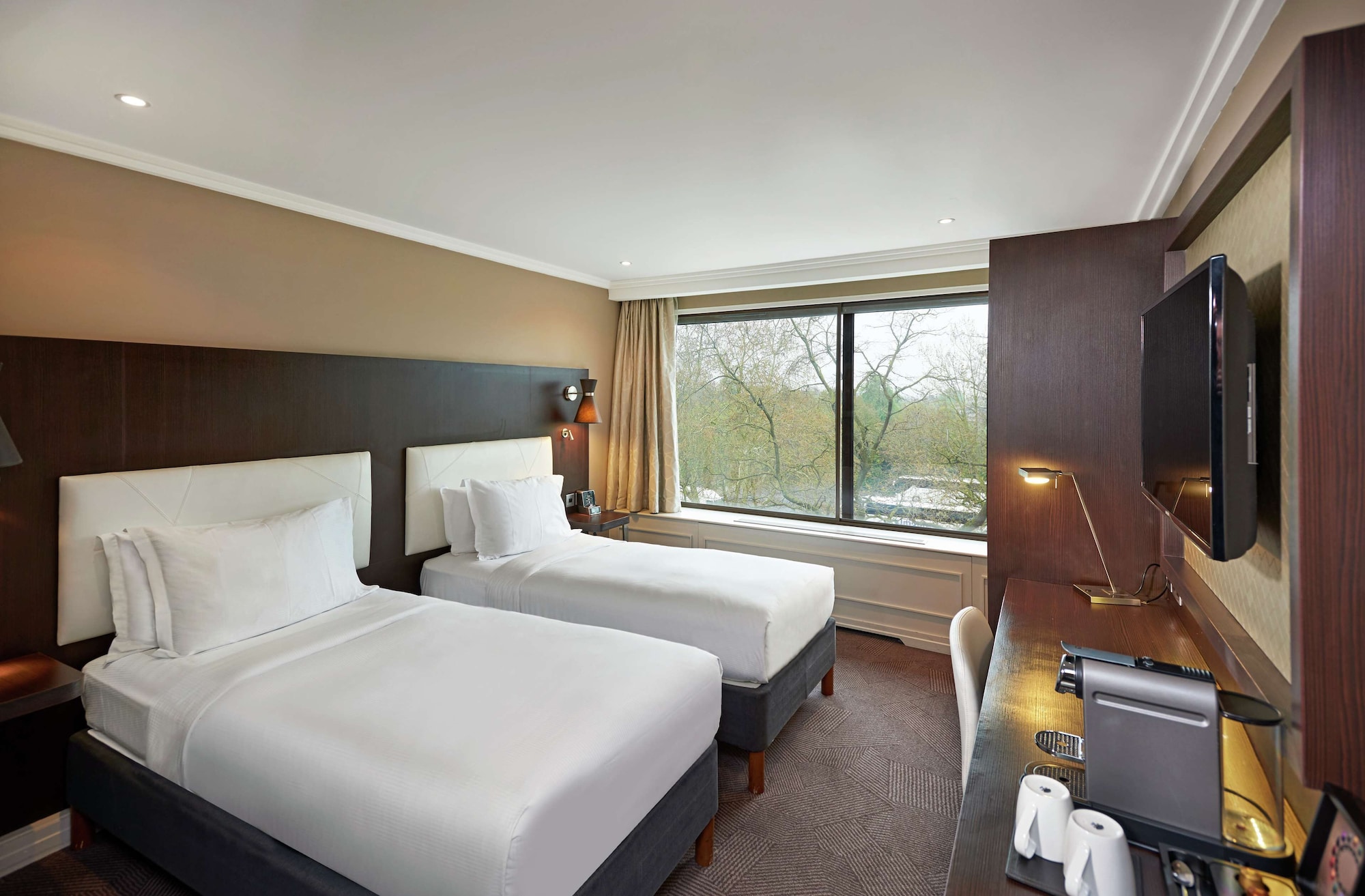 ROOM, SINGLE BED