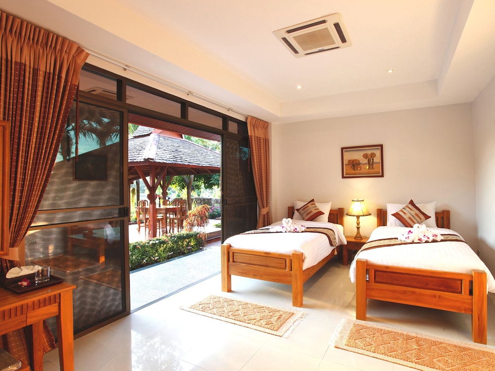 KATA SEA VIEW VILLAS 14/39