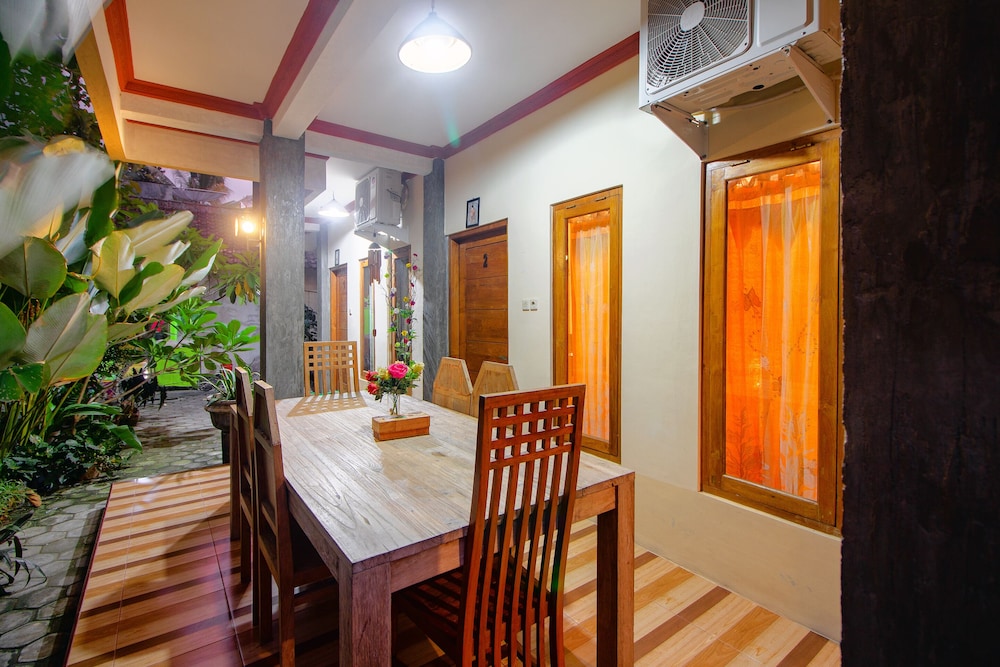OYO 2047 Opak Village Bed and Breakfast 18/26