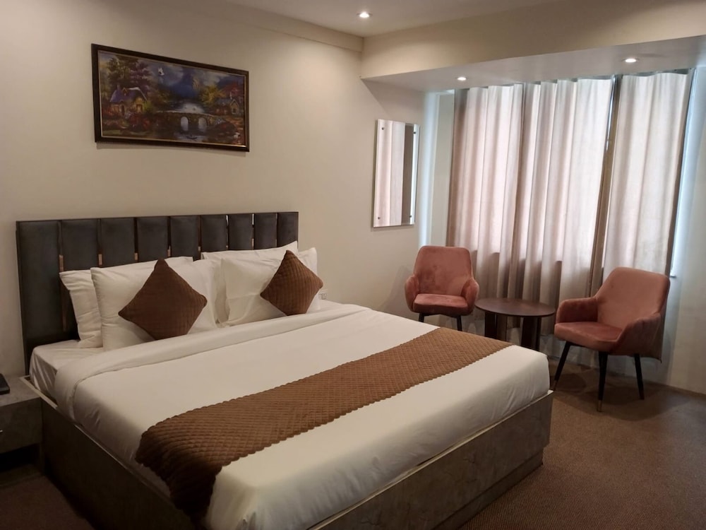Hotel Nat Grand Regency 4/20