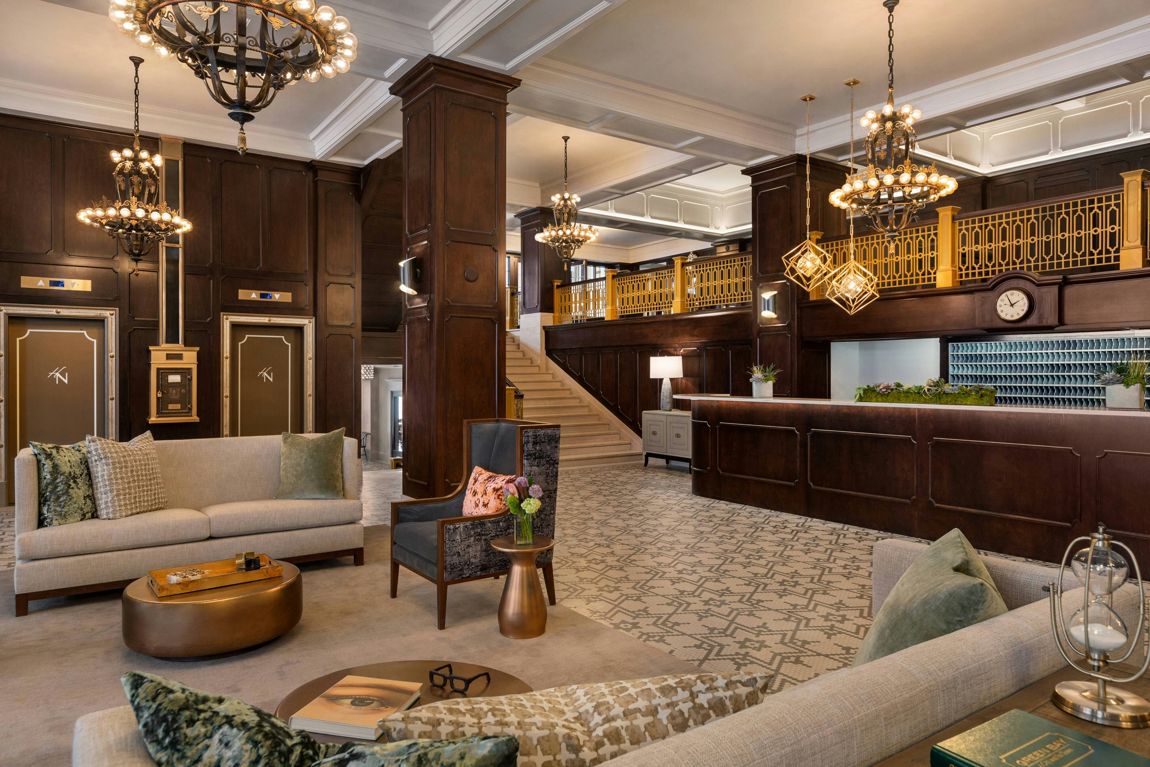 Hotel Northland Autograph Collection 9/29