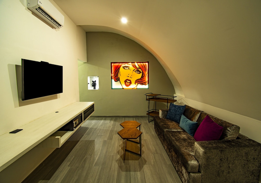 The Andy Hotel 44/64