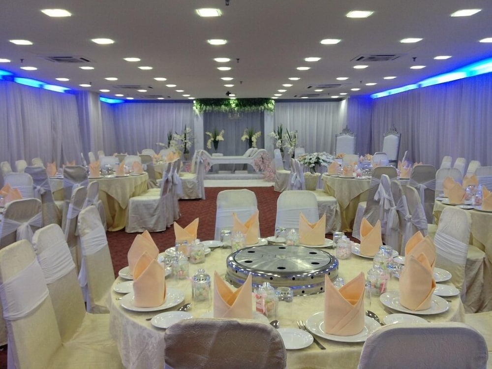 Sumai Hotel Apartment 42/58