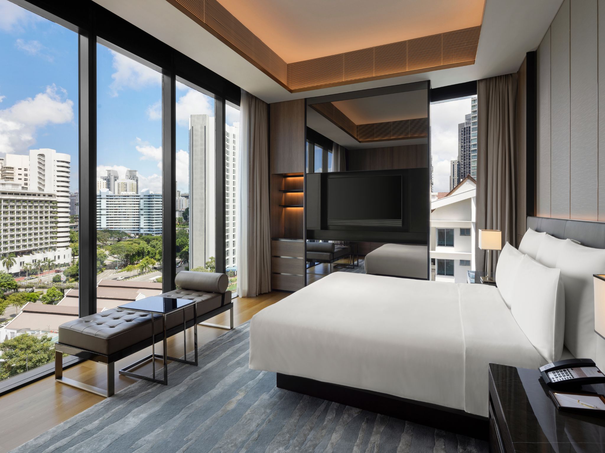 Penthouse Suite, River View