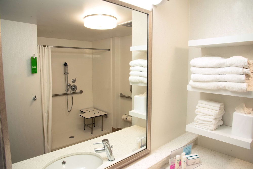 Hampton Inn Charleston Southbridge 9/41