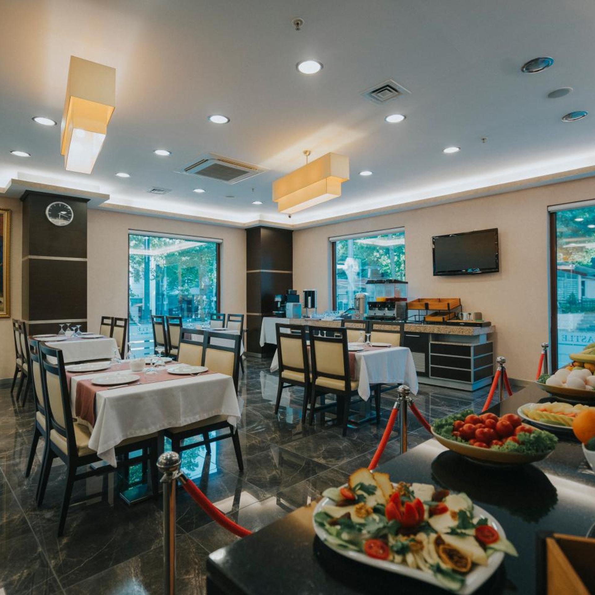 Ener Old Castle Resort Hotel 53/63