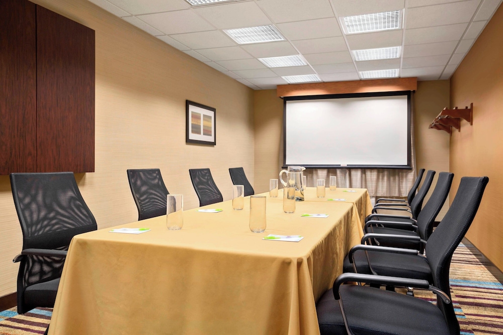 Fairfield Inn Suites Minneapolis St Paul Airport 47/53