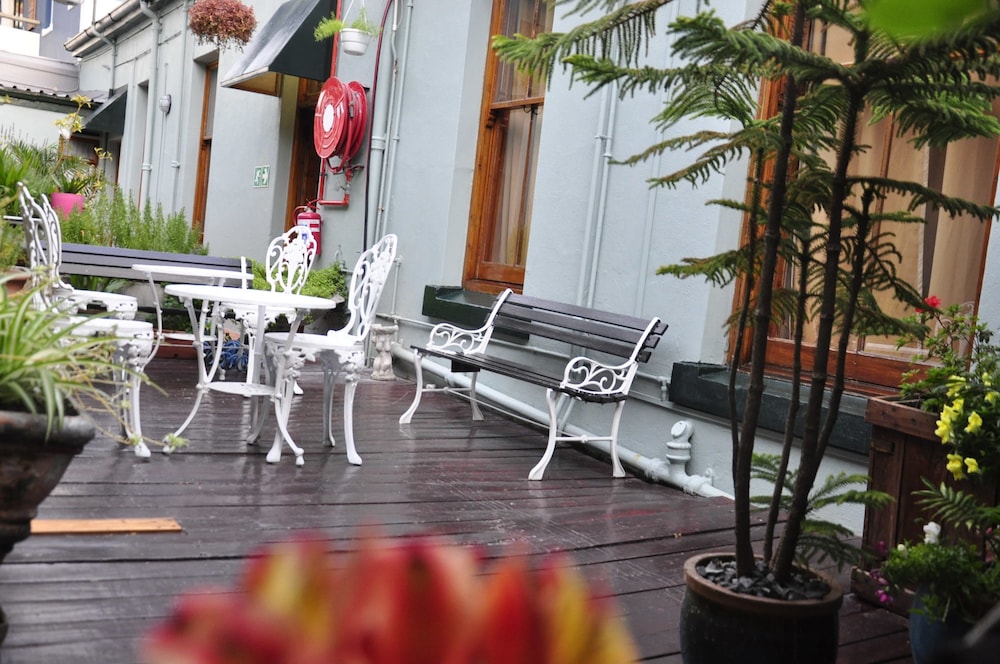 Central Hotel Guest House 23/33