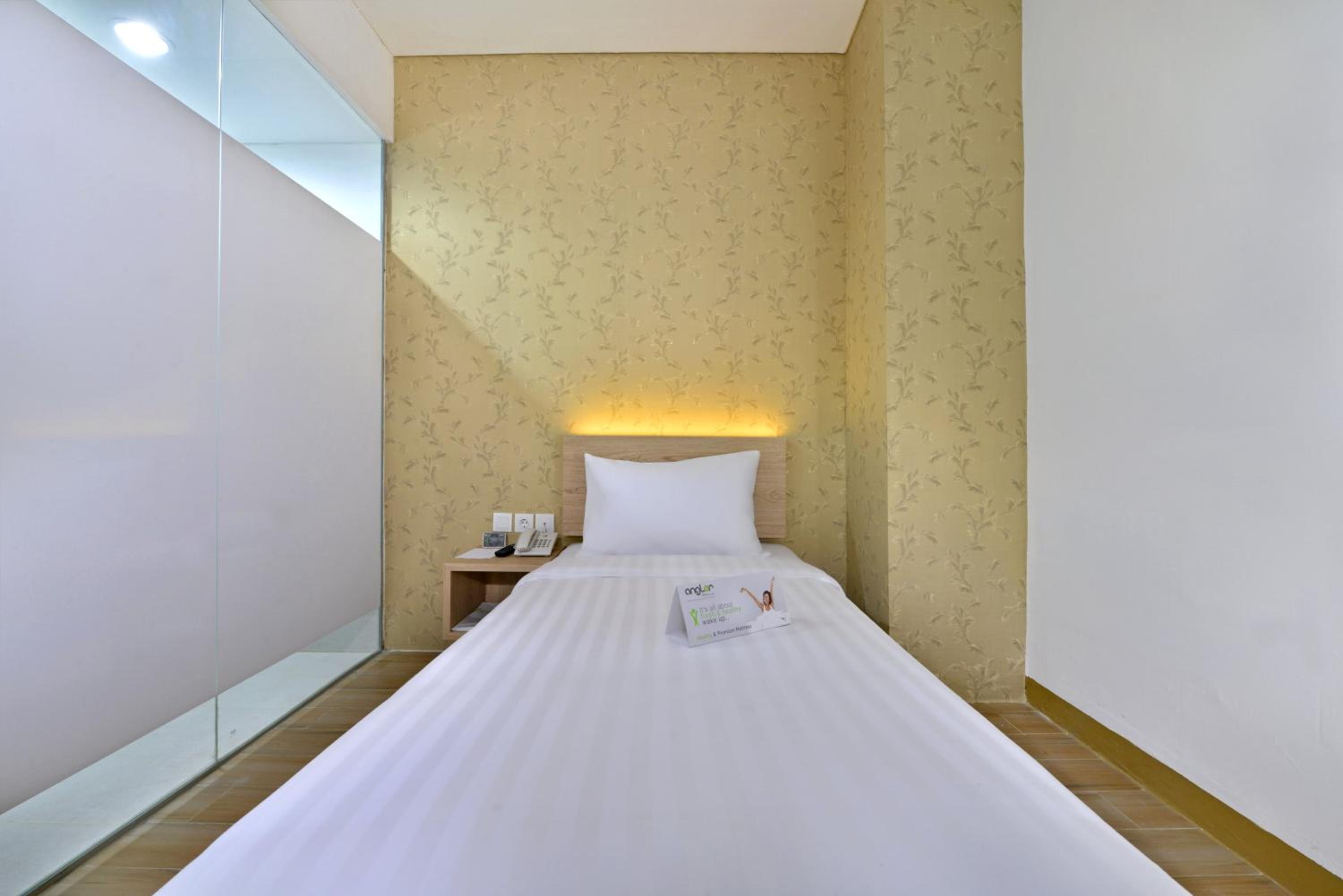 Whiz Hotel Falatehan Jakarta 39/57