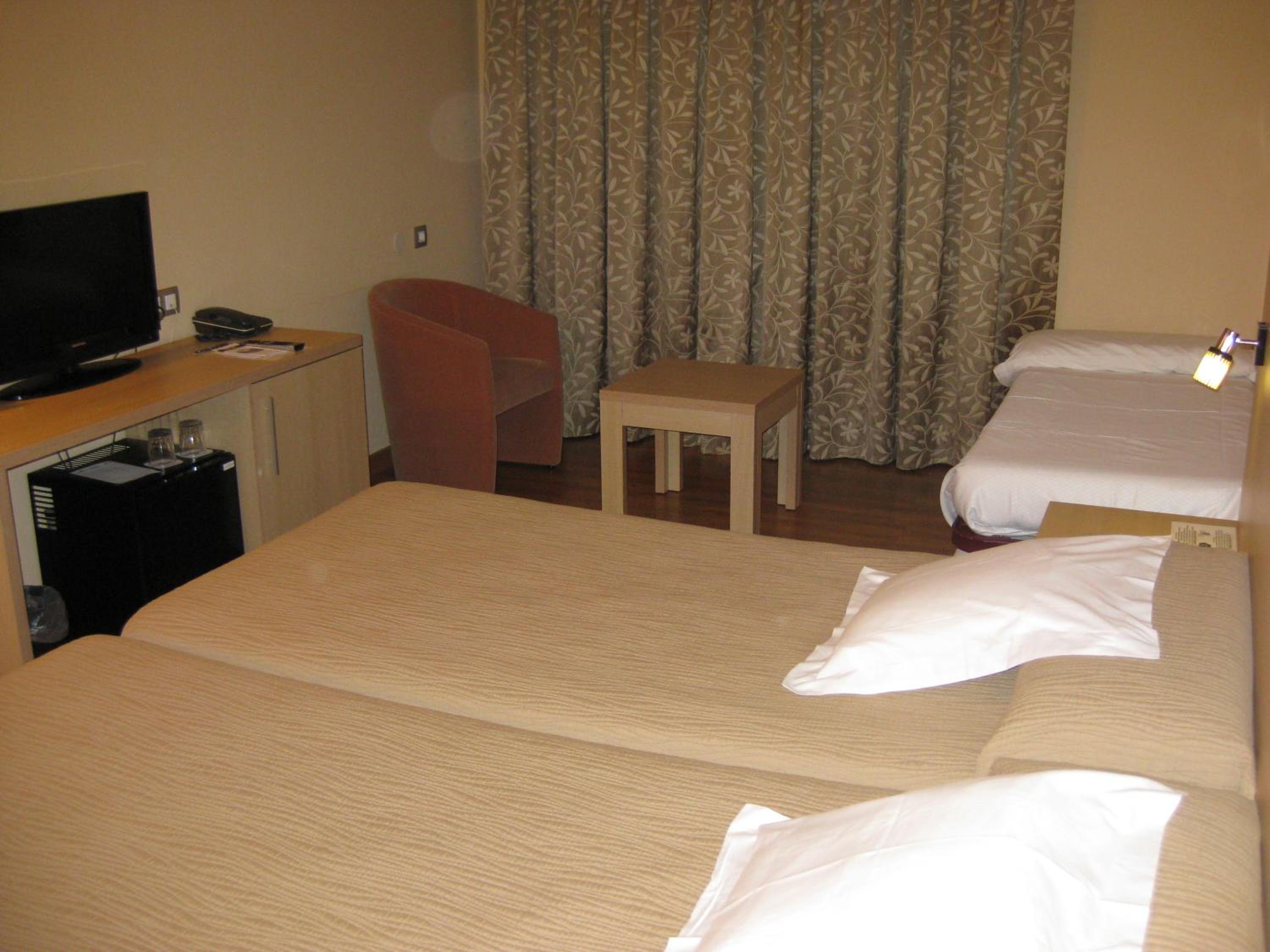 غرفة ثلاثية بسرير فردي بإطلالة على الجبل، Panorama Hotel 8/10