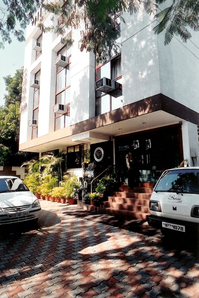 Swan Inn Hotel 22/24