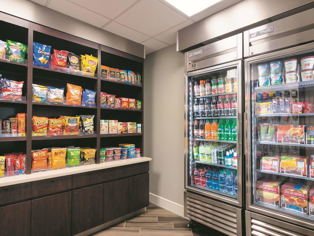 La Quinta Inn & Suites by Wyndham Atlanta Conyers 35/46