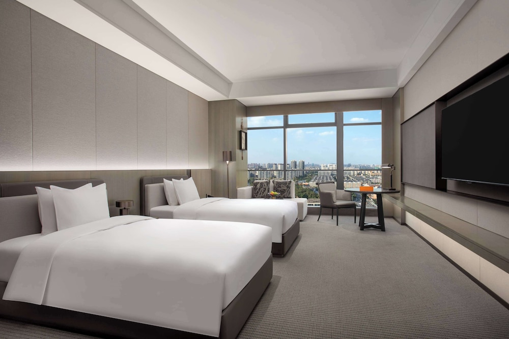 غرفة ديلوكس بسريرين منفصلين، Wyndham Grand Chengdu East 2/4