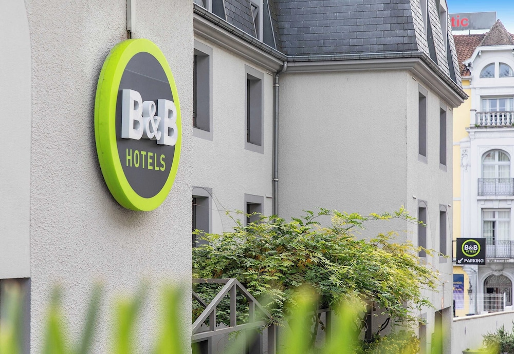 B&B HOTEL Lourdes Centre Gare 3 etoiles in LOURDES