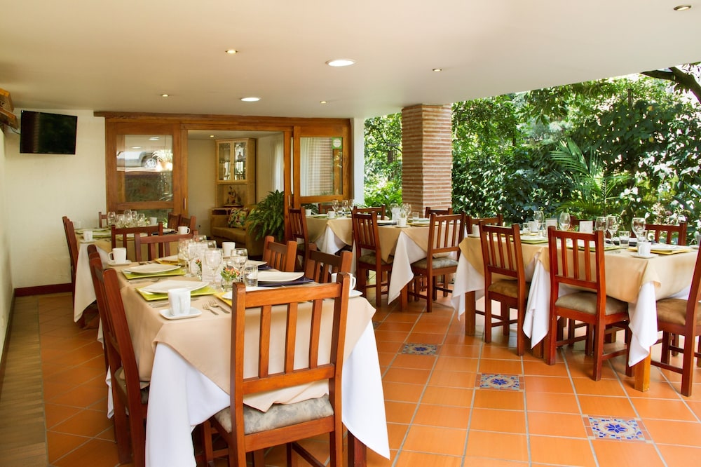 LA CAMPANA HOTEL BOUTIQUE 48/64