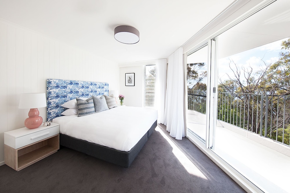 Bannisters Port Stephens 36/72