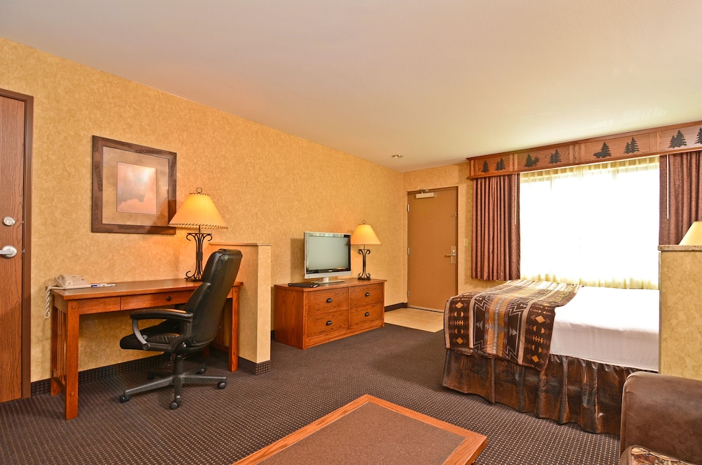 Best Western Plus Kelly Inn and Suites 30/57