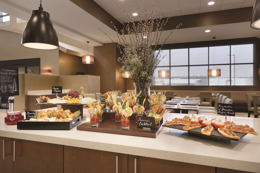 Embassy Suites Akron-Canton Airport 42/58