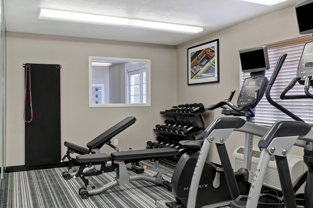 Candlewood Suites Indianapolis - South 39/77