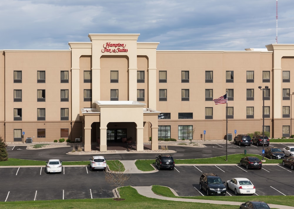 Hampton Inn Suites Cedar Rapids North 7/40