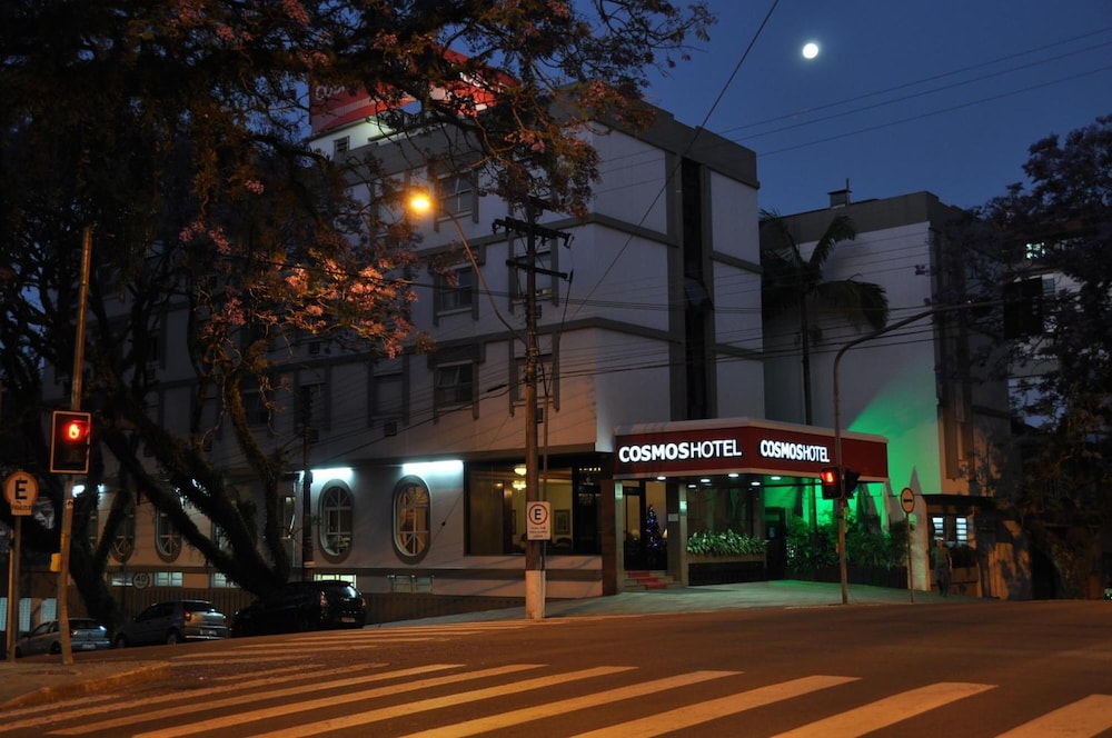 Cosmos Hotel 6/52