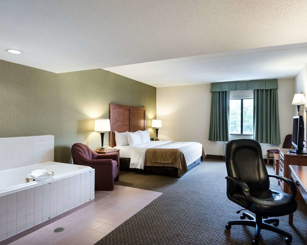 Comfort Inn & Suites Lavale - Cumberland 18/45