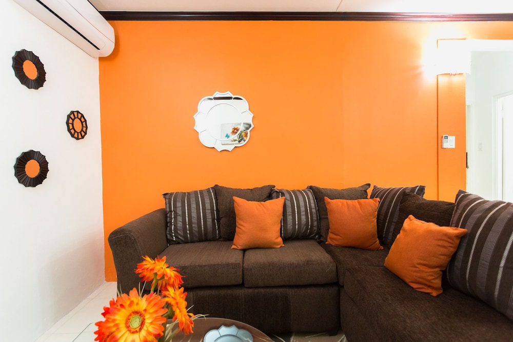New Kingston Premium Guest Apartment 11/20