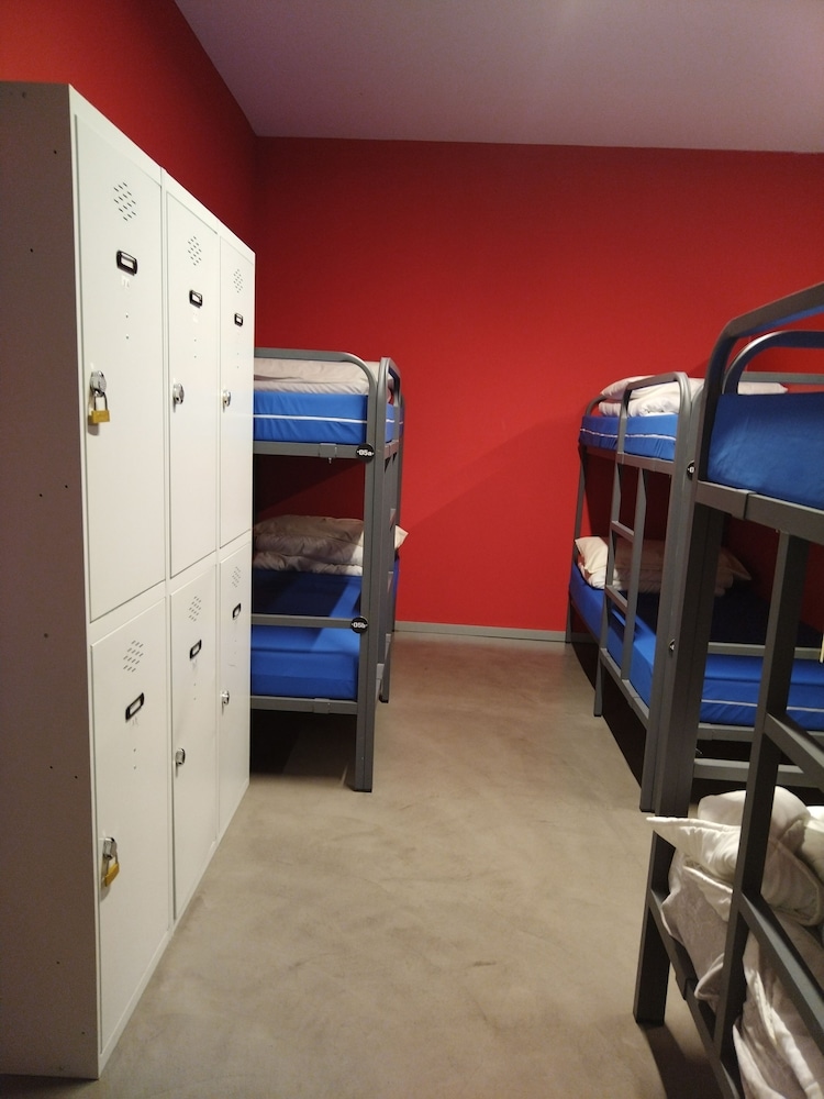 All Iron Hostel 19/50